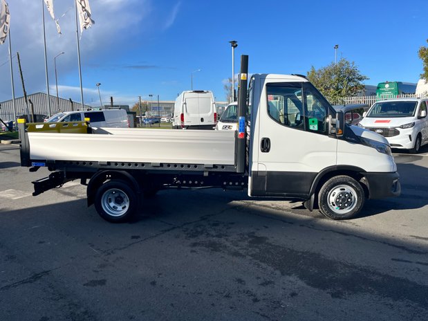 Iveco Daily Daily 35C14 2.3 Business Tipper 3