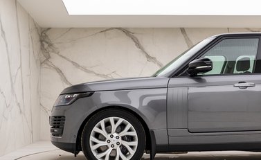 Land Rover Range Rover 4.4 SDV8 Vogue SE 24