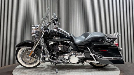 Harley-Davidson Touring 1690 FLHRC ROADKING CLASSIC 2012, MANY EXTRAS, LONG MOT 8