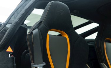 McLaren 720S Performance 13