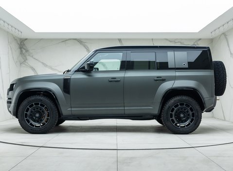 Land Rover Defender 110 OCTA EDITION ONE 5