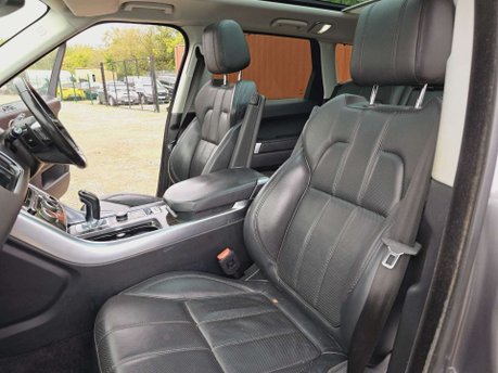 Land Rover Range Rover Sport 3.0 SD V6 HSE Auto 4WD Euro 6 (s/s) 5dr 54