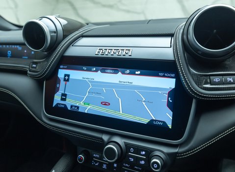 Ferrari GTC4 Lusso V12 23
