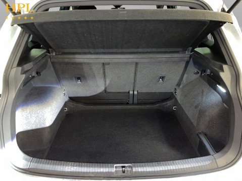 Volkswagen Tiguan 1.5 TSI R-Line SUV 5dr Petrol DSG Euro 6 (s/s) (150 ps) 21