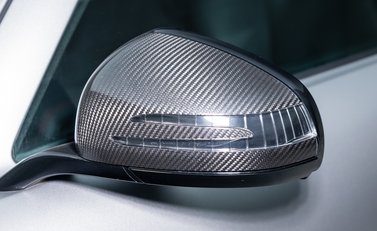 Mercedes-Benz SLS AMG GT 31