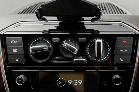 Volkswagen Up GTI 30