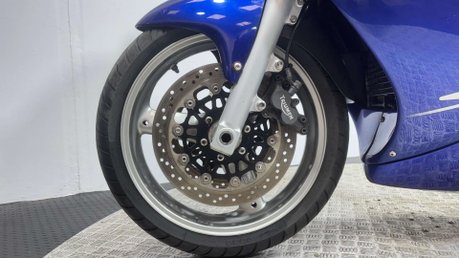 Triumph Sprint 2002 27K RUNNING PROJECT BIKE SPARES OR REPAIR SPORTS TOURER 8