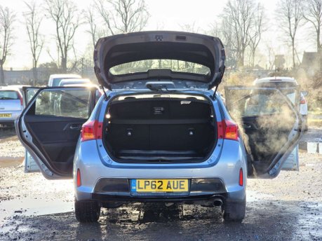 Toyota Auris 1.6 V-Matic Sport Hatchback 5dr Petrol Multidrive S Euro 5 (132 ps) 34