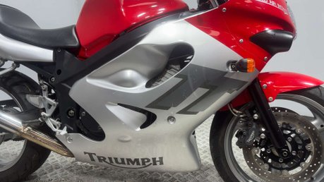 Triumph TT 2001 ONLY 9K NEW MOT 600CC INLINE 4 SPORTS BIKE 27