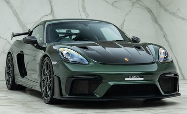 Porsche Cayman GT4 RS (718) 9