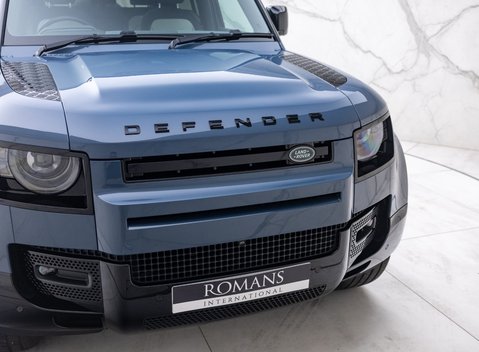 Land Rover Defender 90 D300 X-DYNAMIC HSE 14