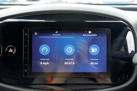 Toyota Aygo X VVT-I EDGE 18