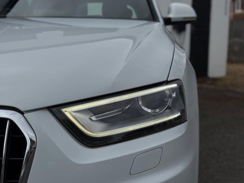 Audi Q3 2.0 TDI S line S Tronic quattro Euro 5 (s/s) 5dr 14