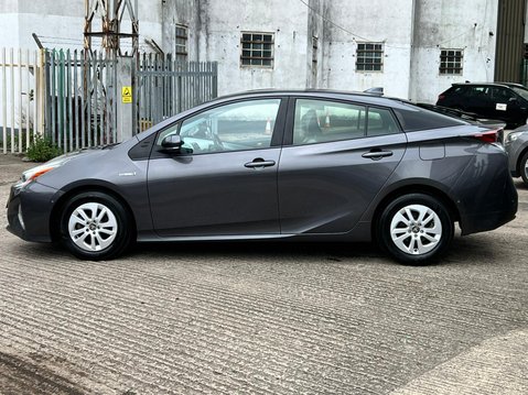 Toyota Prius VVT-I BUSINESS EDITION PLUS 23