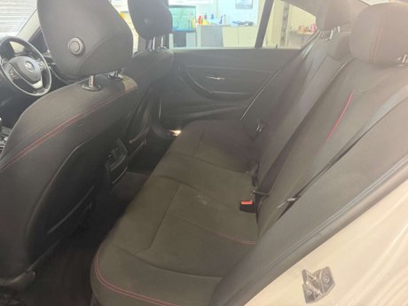 BMW 3 Series 2.0 318d Sport Euro 5 (s/s) 4dr 12