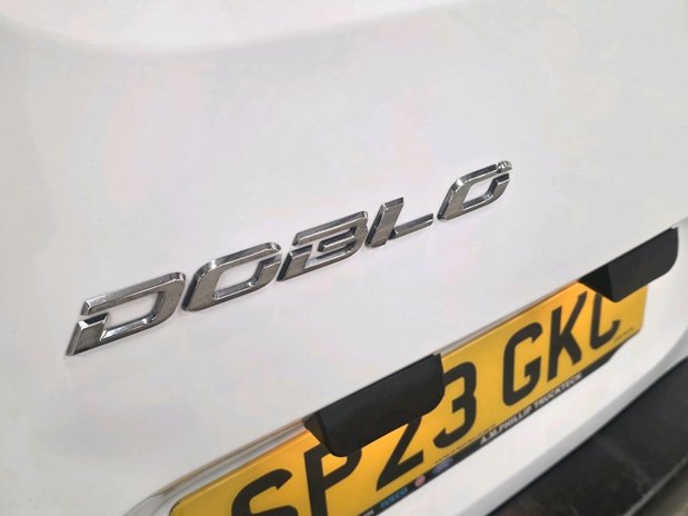 Fiat Doblo DOBLO L1 DIESEL 1.5 Blue HDi 650kg 100 Van 8