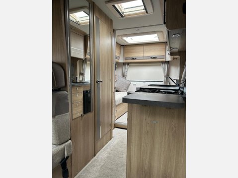 Peugeot Boxer ELDDIS AUTOQUEST SUPREME 196 DEALER SPECIAL 6 BERTH LOW PROFILE MOTORHOME 39