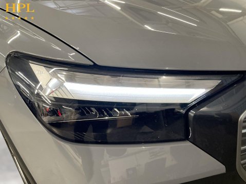 Audi Q4 40 S line SUV 5dr Electric Auto 82kWh (204 ps) Parking Sensors 9