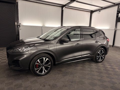 Ford Kuga 2.5 EcoBoost Duratec 14.4kWh ST-Line X CVT Euro 6 (s/s) 5dr 52