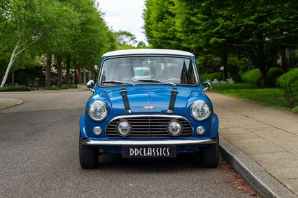 Rover Mini Remastered by David Brown Automotive - Only 800 miles! 5