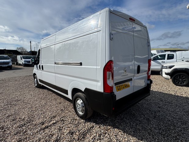 Peugeot Boxer LWB L3H2 [SOLD MM] Medium Roof Pro Premium Plus 335 Air Con Nav Sensors EUR 10
