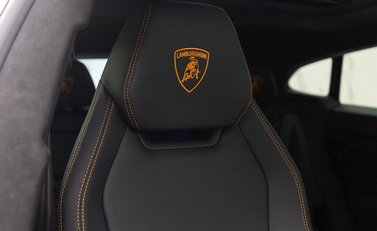 Lamborghini Urus 11