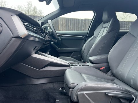 Audi A3 SPORTBACK TFSI S LINE MHEV 3