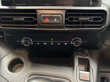 Peugeot Partner 1.5 Partner Professional Premium+ BHDi 15