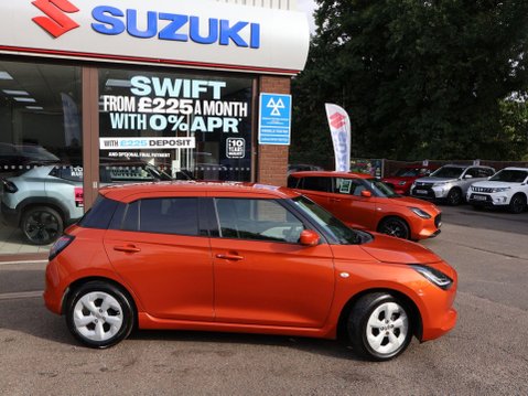Suzuki Swift 1.2 MHEV Motion Euro 6 (s/s) 5dr 9