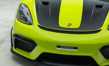 Porsche Cayman GT4 RS (718) 29