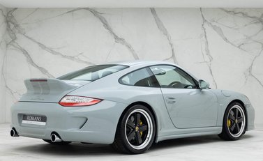 Porsche 911 (997) Sport Classic 22