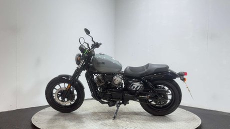 Hyosung GV AQUILA 2021 ONLY 2K NEW MOT SERVICED CRUISER 125CC 4
