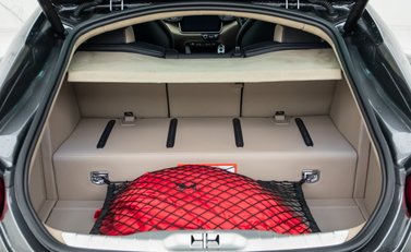 Ferrari GTC4 Lusso V12 38