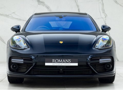 Porsche Panamera Turbo S E-Hybrid Sport Turismo 4