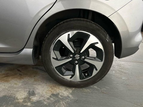 Suzuki Swift ULTRA 7