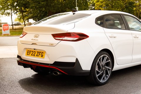 Hyundai i30 T-GDI FASTBACK N LINE MHEV 8