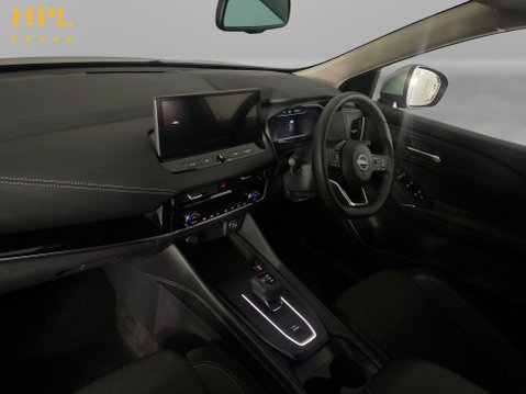 Nissan Qashqai 1.3 DIG-T MHEV N-Connecta SUV 5dr Petrol Hybrid XTRON Euro 6 (s/s) (158 ps) 28