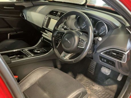 Jaguar XE 2.0 XE R-Sport i Auto 4dr 4