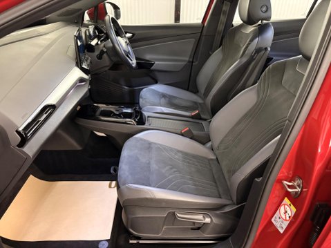 Volkswagen Id.4 Pure 52kWh Life Auto 5dr 6