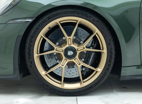 Porsche 911 GT3 TOURING (992) 30