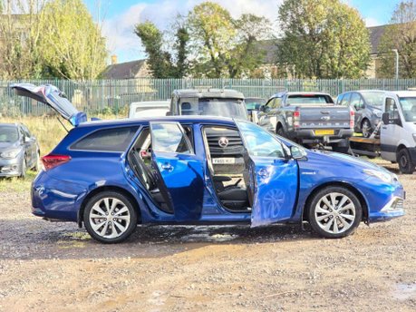 Toyota Auris 1.8 VVT-h Excel Touring Sports 5dr Petrol Hybrid CVT Euro 6 (s/s) (136 ps) 12