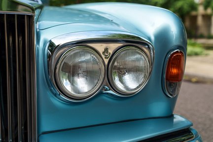 Rolls-Royce Corniche IV 12