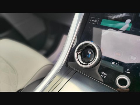 Land Rover Range Rover Sport SVR 32
