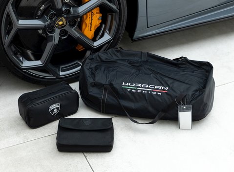 Lamborghini Huracan LP640-2 Tecnica 28