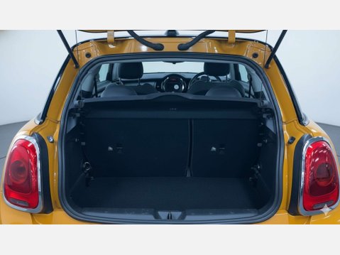 Mini Hatch 1.5 Cooper 3dr 18