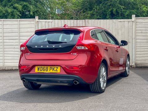 Volvo V40 1.5 T3 GPF Inscription Hatchback 5dr Petrol Auto Euro 6 (s/s) (152 ps) 5