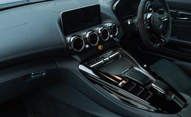 Mercedes-Benz AMG GT R PRO 17