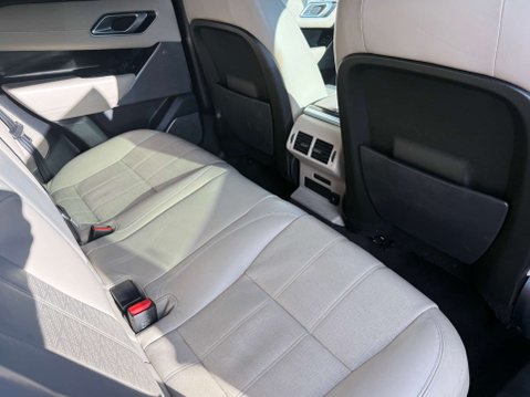 Land Rover Range Rover Velar 2.0 D240 R-Dynamic HSE SUV 5dr Diesel Auto 4WD Euro 6 (s/s) (240 ps) 67
