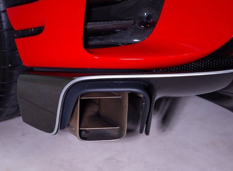 Ferrari 812 Competizione 48