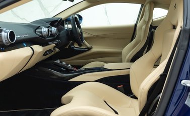 Ferrari 812 Superfast 13